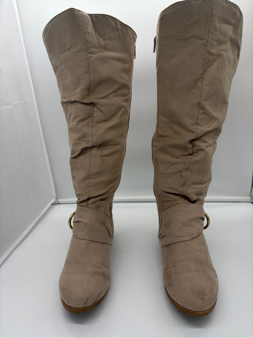 Women's Knee-High Slouch Boot in Taupe